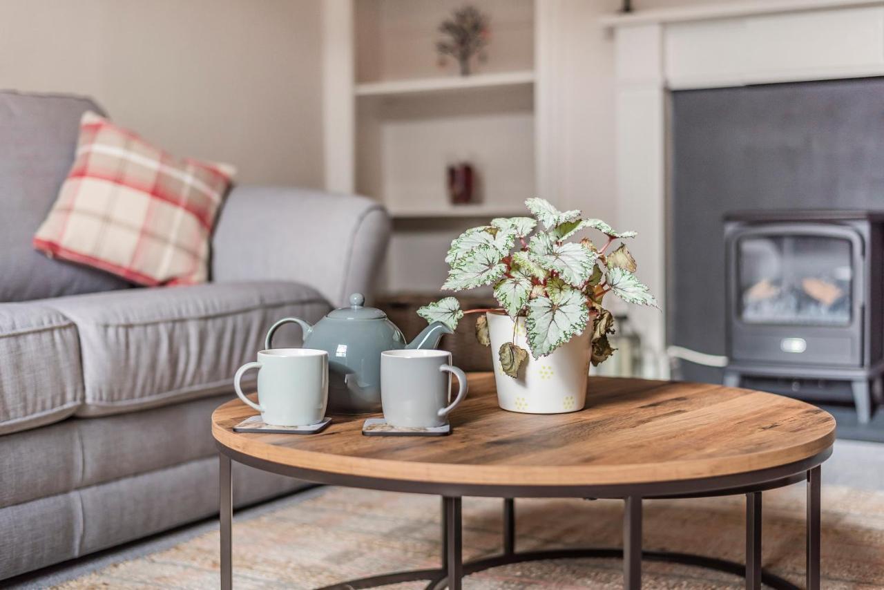 Great Gate House View, Micklegate Near Station *